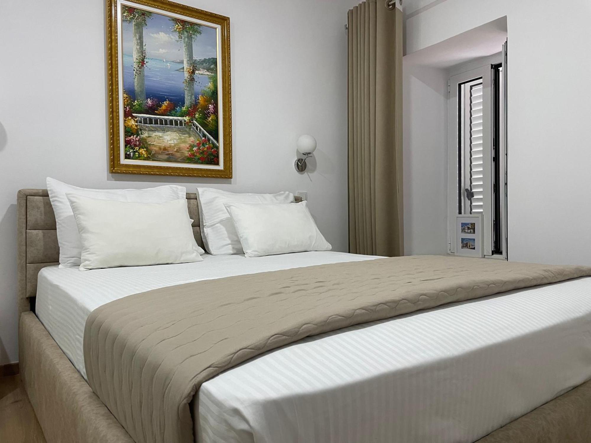 Guesthouse Near The Castle Of Химар Екстериор снимка